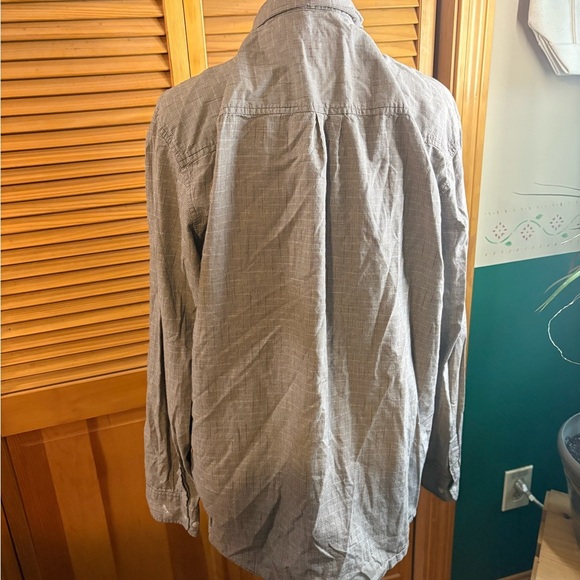 Prana Men's Casual Gray Button-Down Shirt - Picture 2 of 3